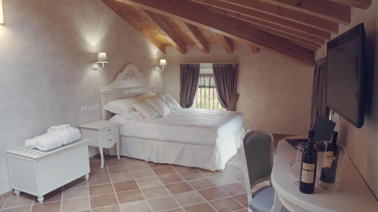 Agriturismo Relais La Casina Cavriana Buitenkant foto